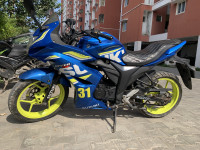 Blue Suzuki Gixxer SF