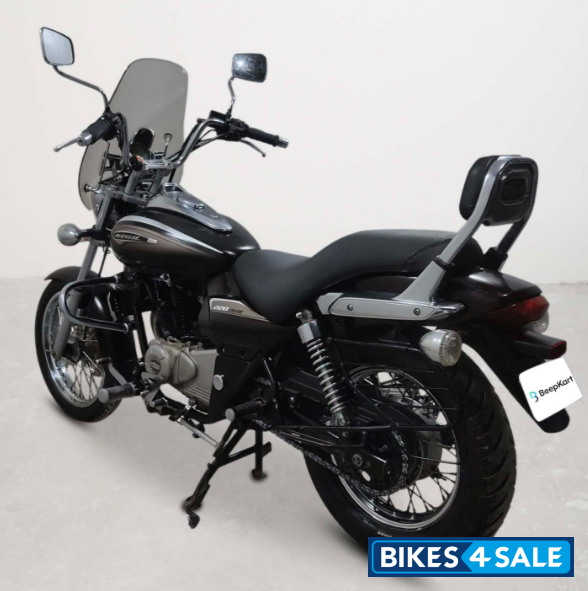 Bajaj Avenger Cruise 220