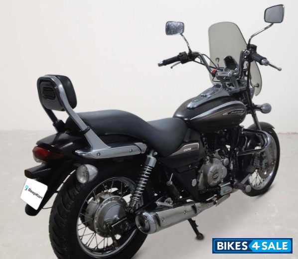 Bajaj Avenger Cruise 220