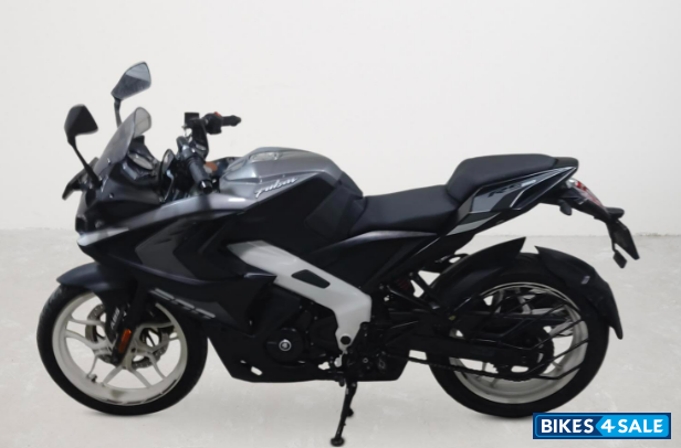 Bajaj Pulsar RS 200