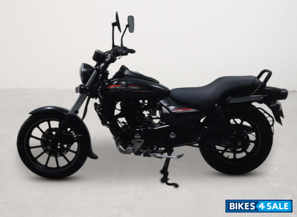 Bajaj Avenger Street 220