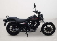 Bajaj Avenger Street 220