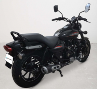 Bajaj Avenger Street 220