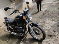 Matte Black Royal Enfield Thunderbird 350