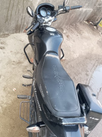 Black Honda CB Unicorn