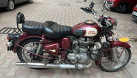 Maroon Royal Enfield Classic 500