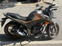 Honda CB Hornet 160R