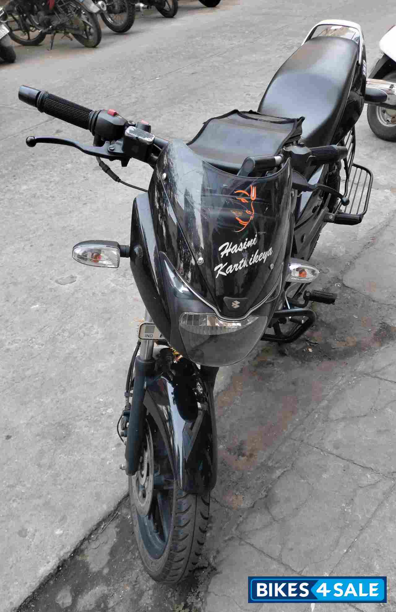 Bajaj Pulsar 150 Neon
