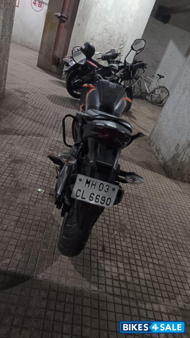 Black Honda CB Hornet 160R