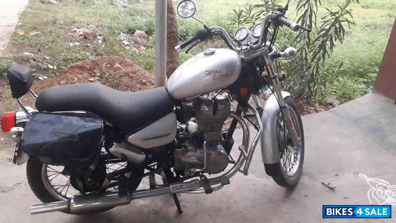 Royal Enfield Thunderbird TwinSpark 350 Royal Enfield Thunderbird TwinSpark 350