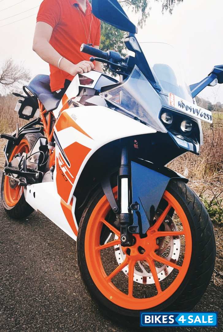 Orange And White KTM RC 200 2019