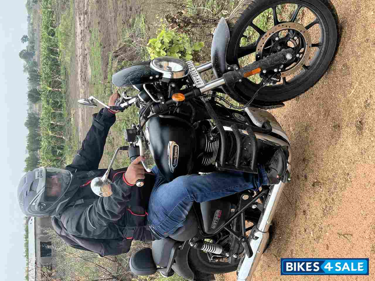 Royal Enfield Meteor 350 Stellar