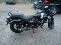 Bajaj Avenger Street 220