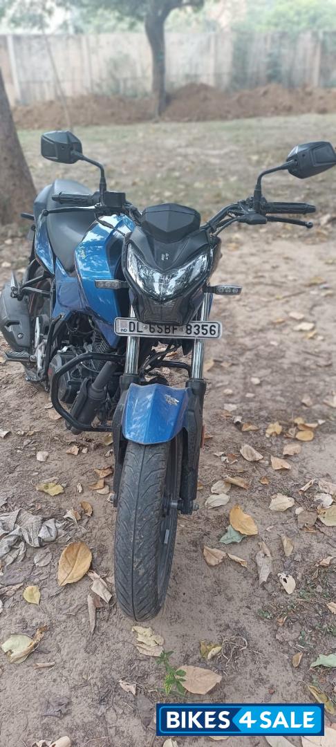 Blue & Black Hero Xtreme 160R BS6