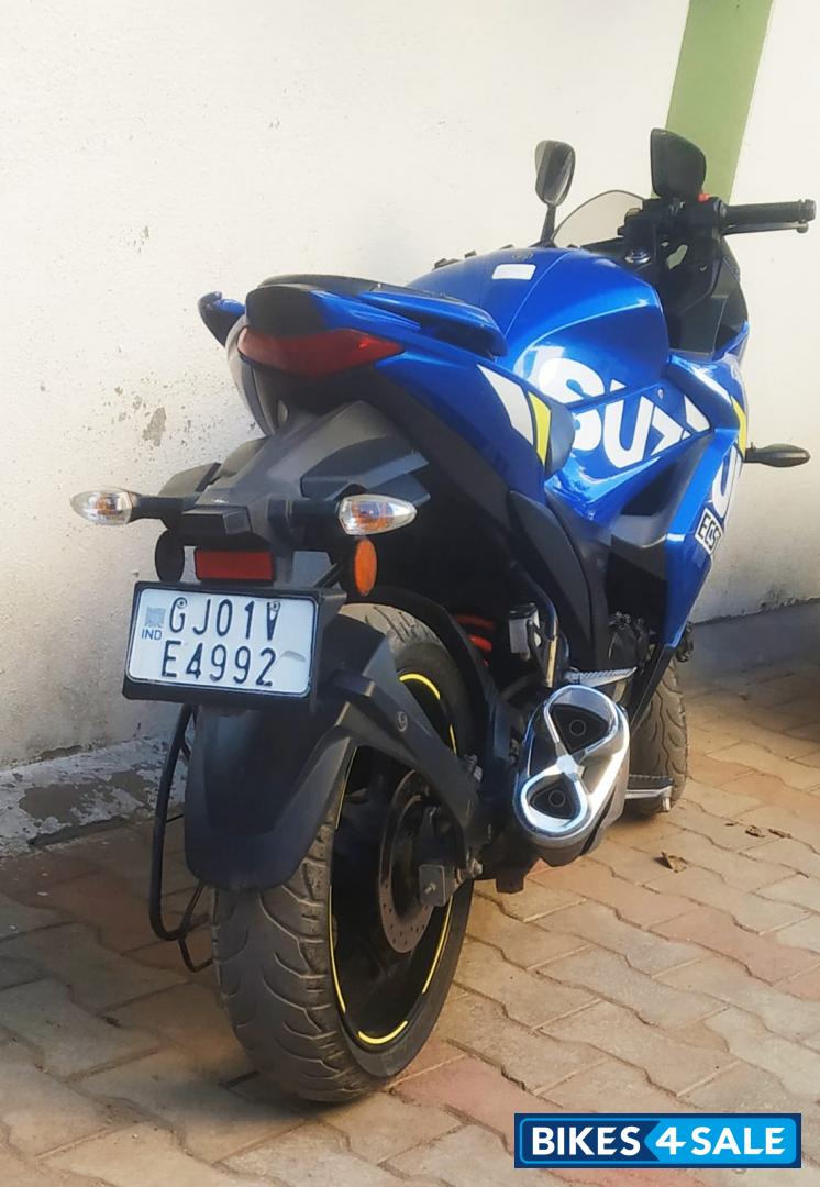 Suzuki Gixxer SF Fi