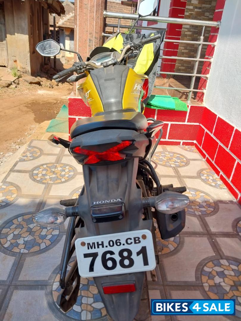 Honda CB Hornet 160R