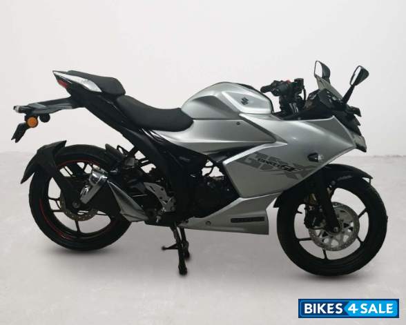 Suzuki Gixxer SF