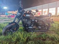 Yezdi Roadster Dark 2022 Model