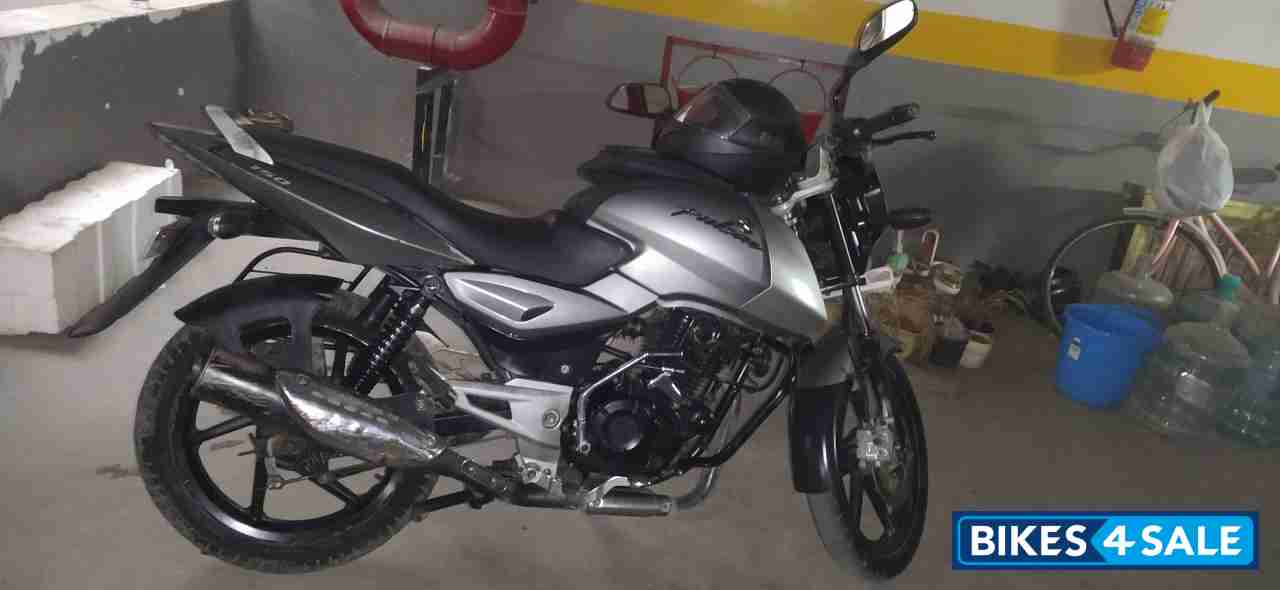 Gray Bajaj Pulsar 150