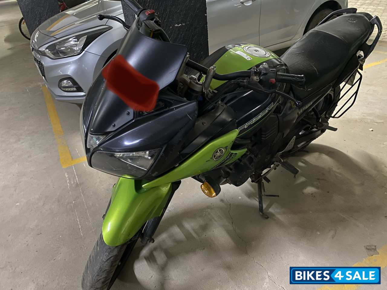 Black And Green Yamaha Fazer