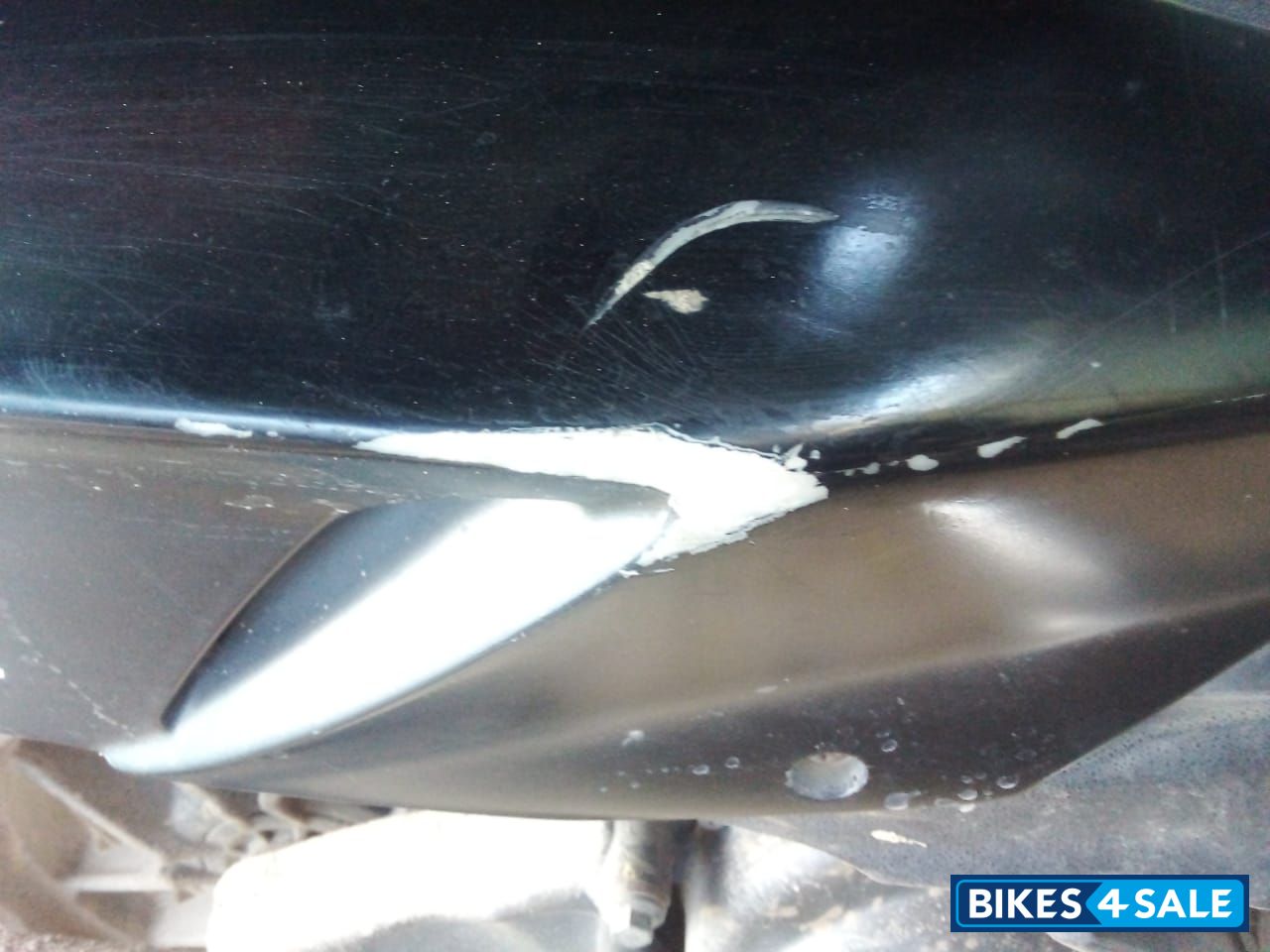 Black Aprilia SR 150