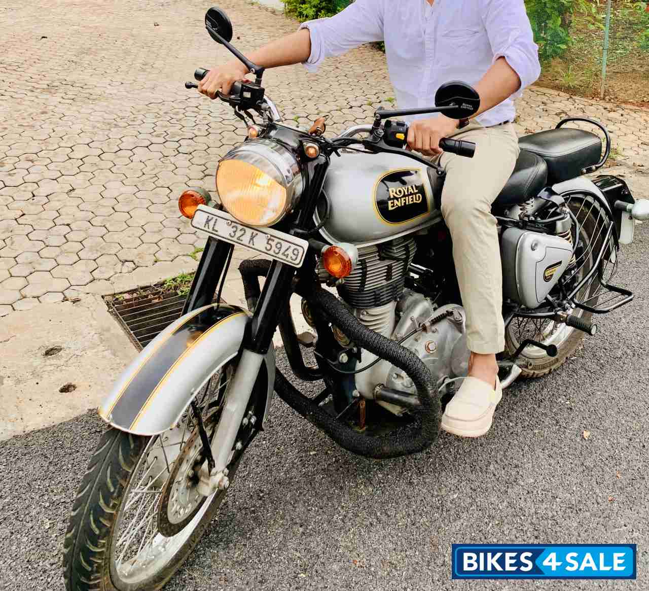 Royal Enfield Classic 500