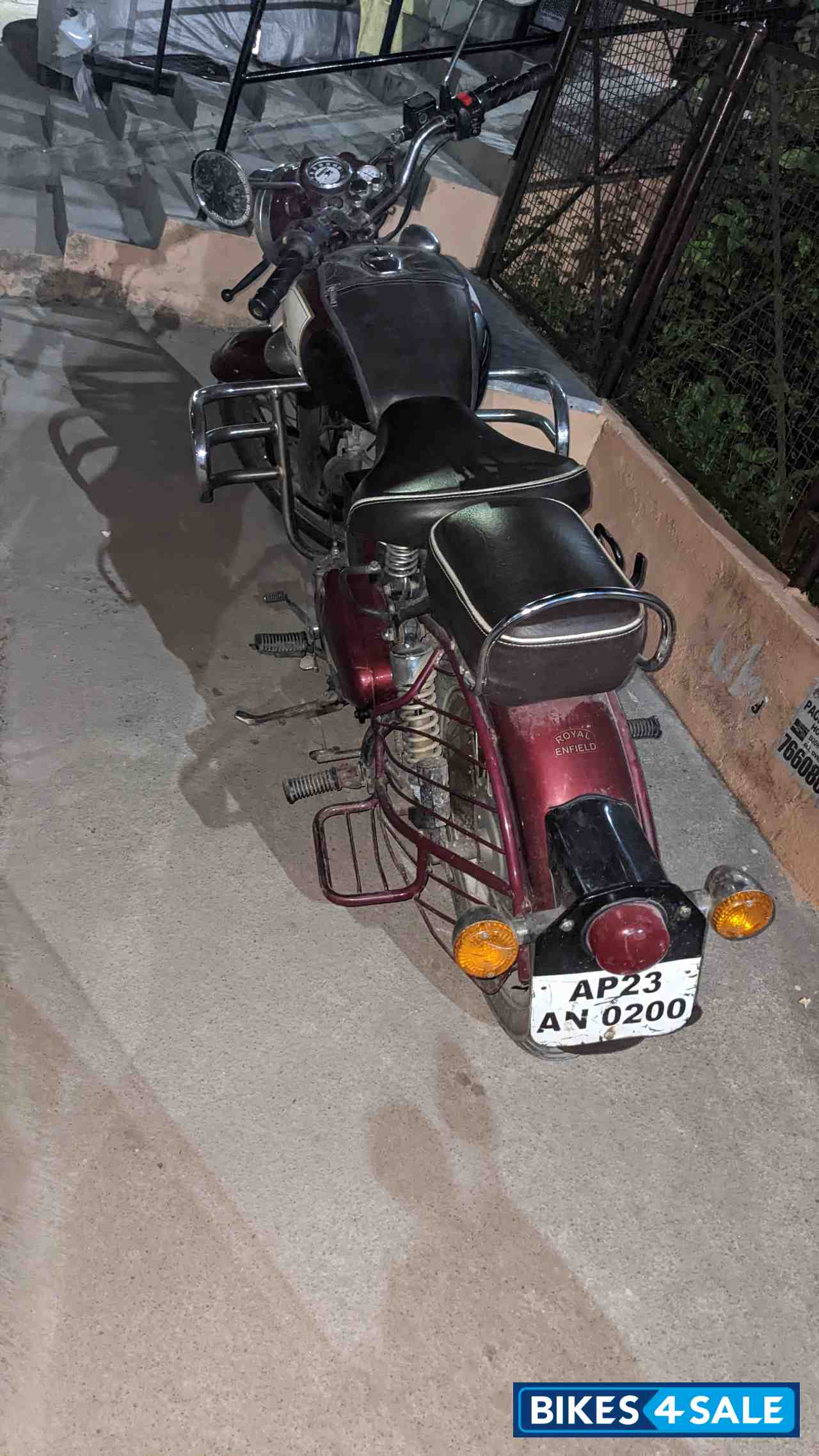 Royal Enfield Classic 350 Royal Enfield Classic 350