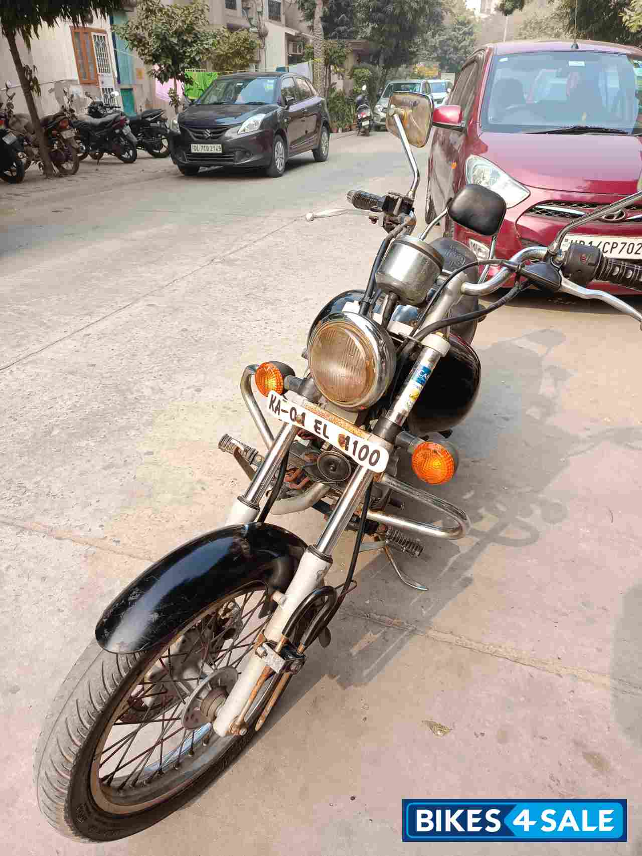 Bajaj Avenger