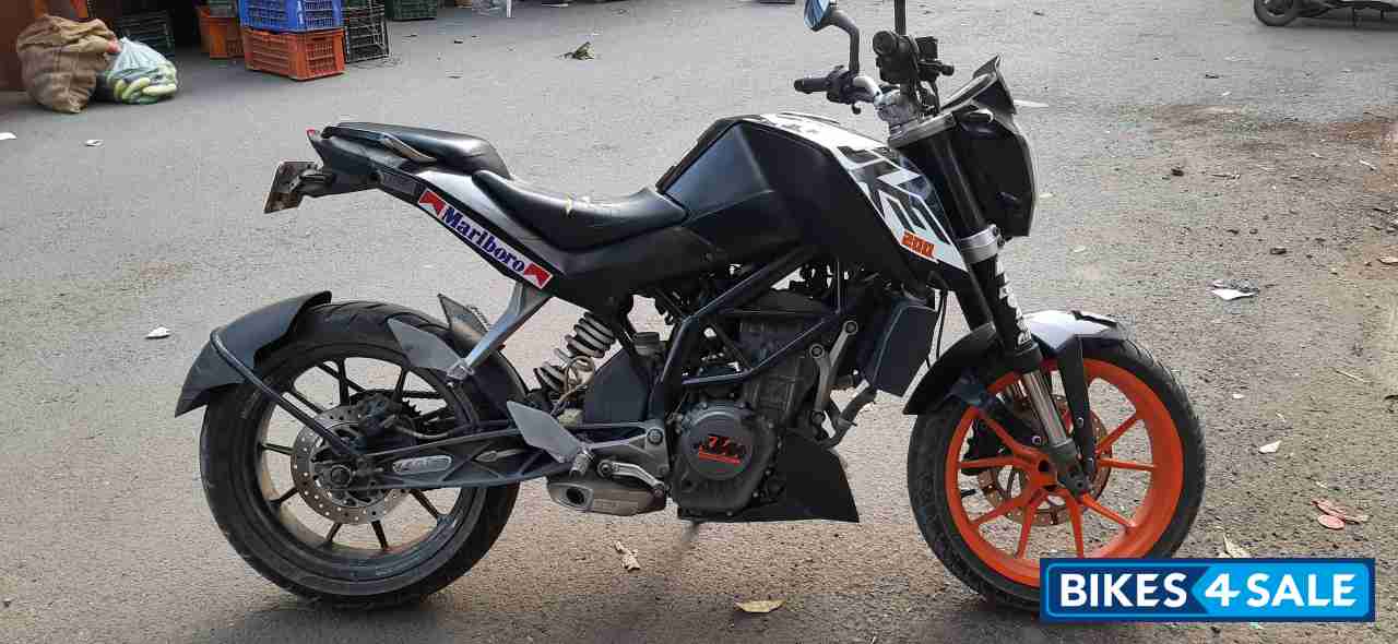 KTM Duke 200
