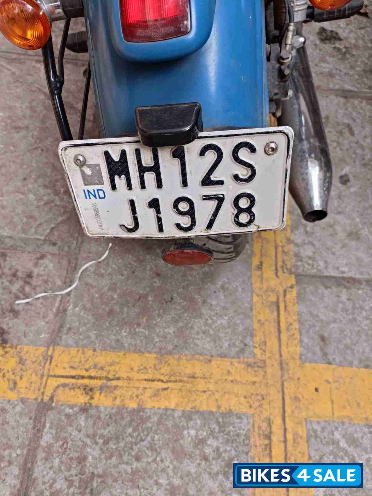 Jawa 42 Dual Channel ABS AllStar Black