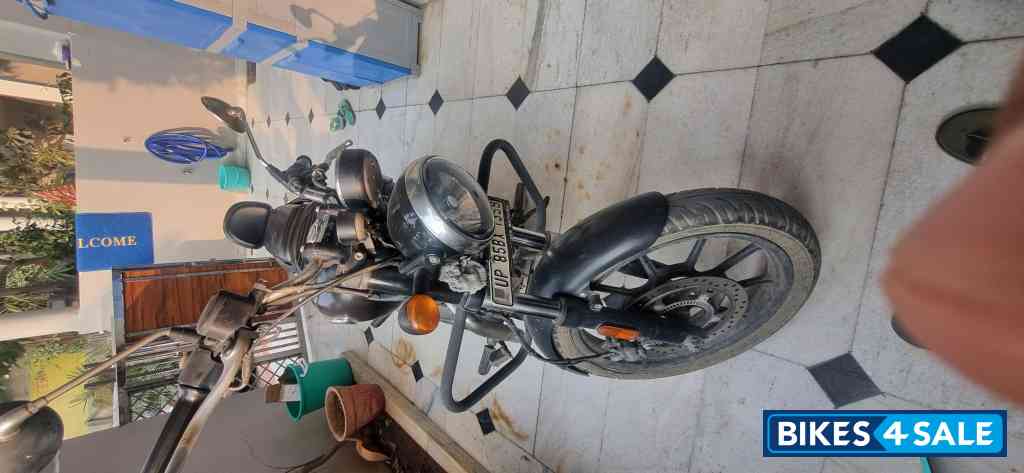 Black Royal Enfield Meteor 350 Stellar Black Royal Enfield Meteor 350 Stellar