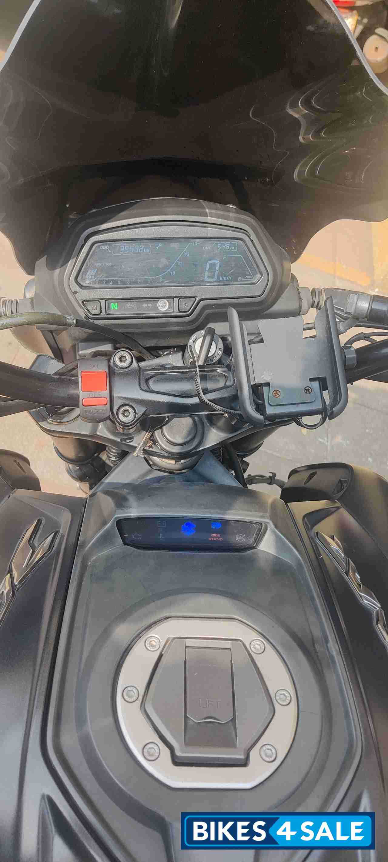 Bajaj Dominar 400 ABS BS6
