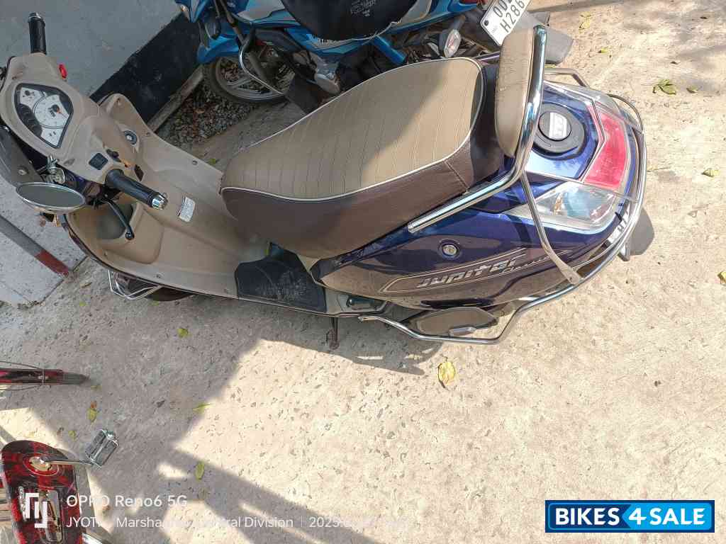 Blue TVS Jupiter Classic BS6