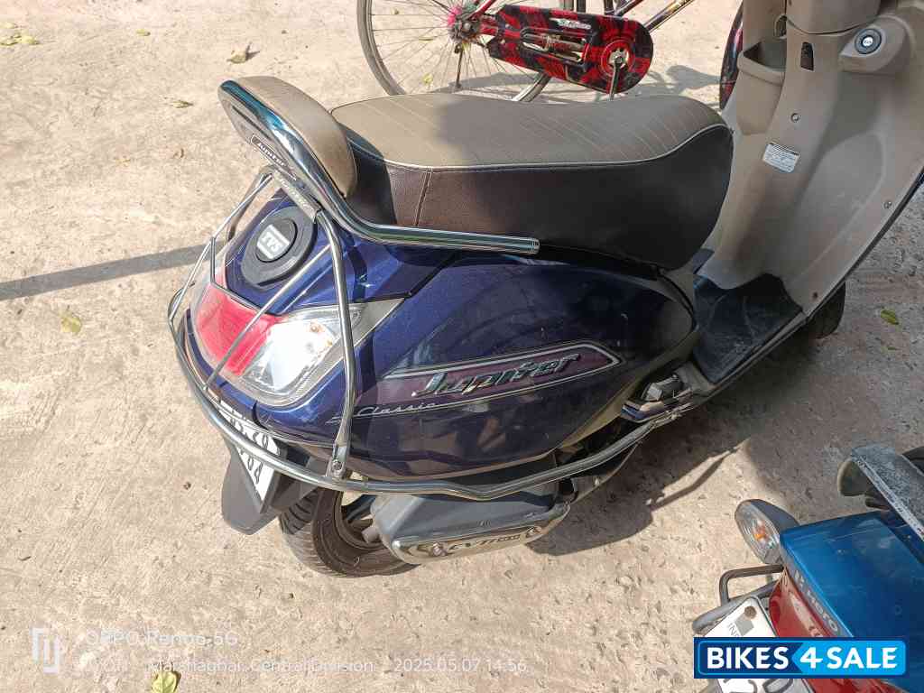 Blue TVS Jupiter Classic BS6