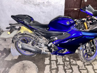 Yamaha R15 V4