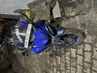 Yamaha R15 V4