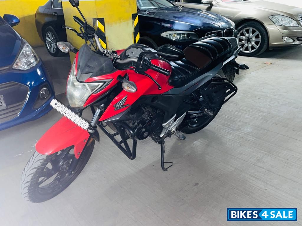 Honda CB Hornet 160R