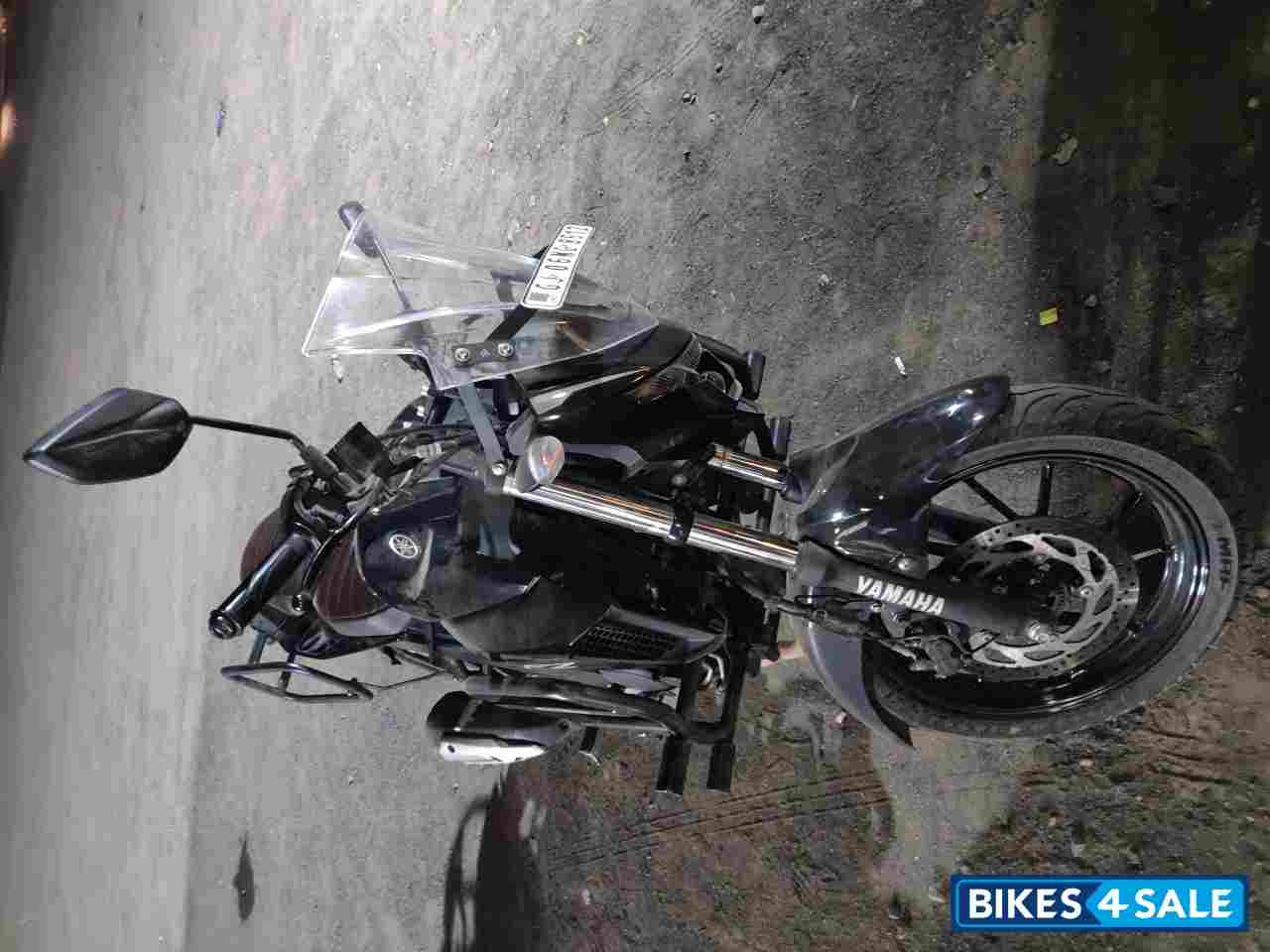 Black Yamaha FZ 25 BS6