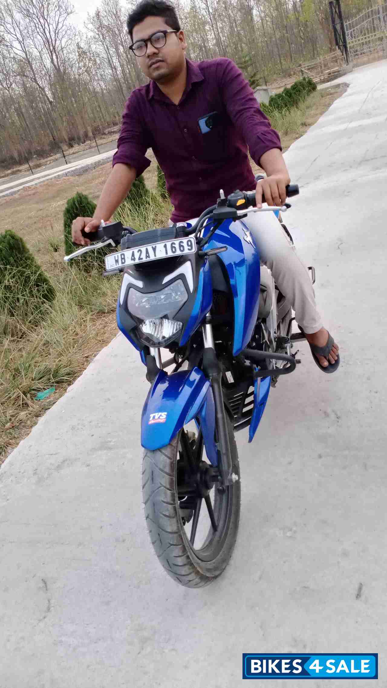 TVS Apache RTR 160 4V BS6