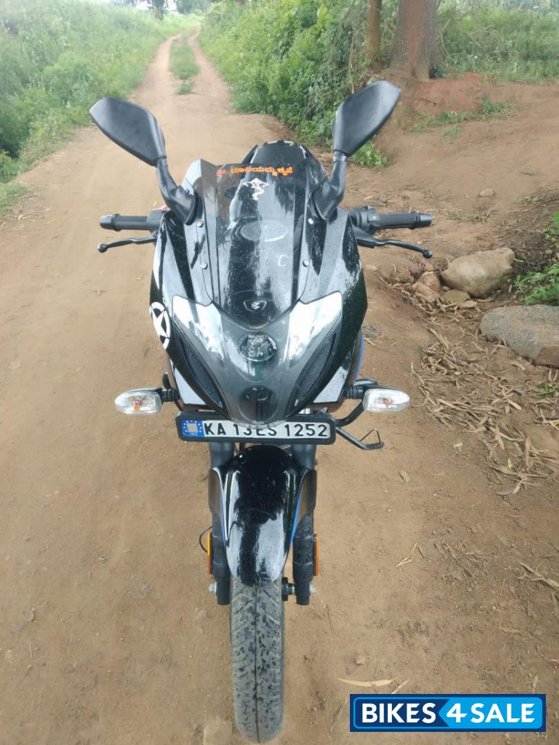 Ebony Blk Blue Bajaj Pulsar 220 DTSFi