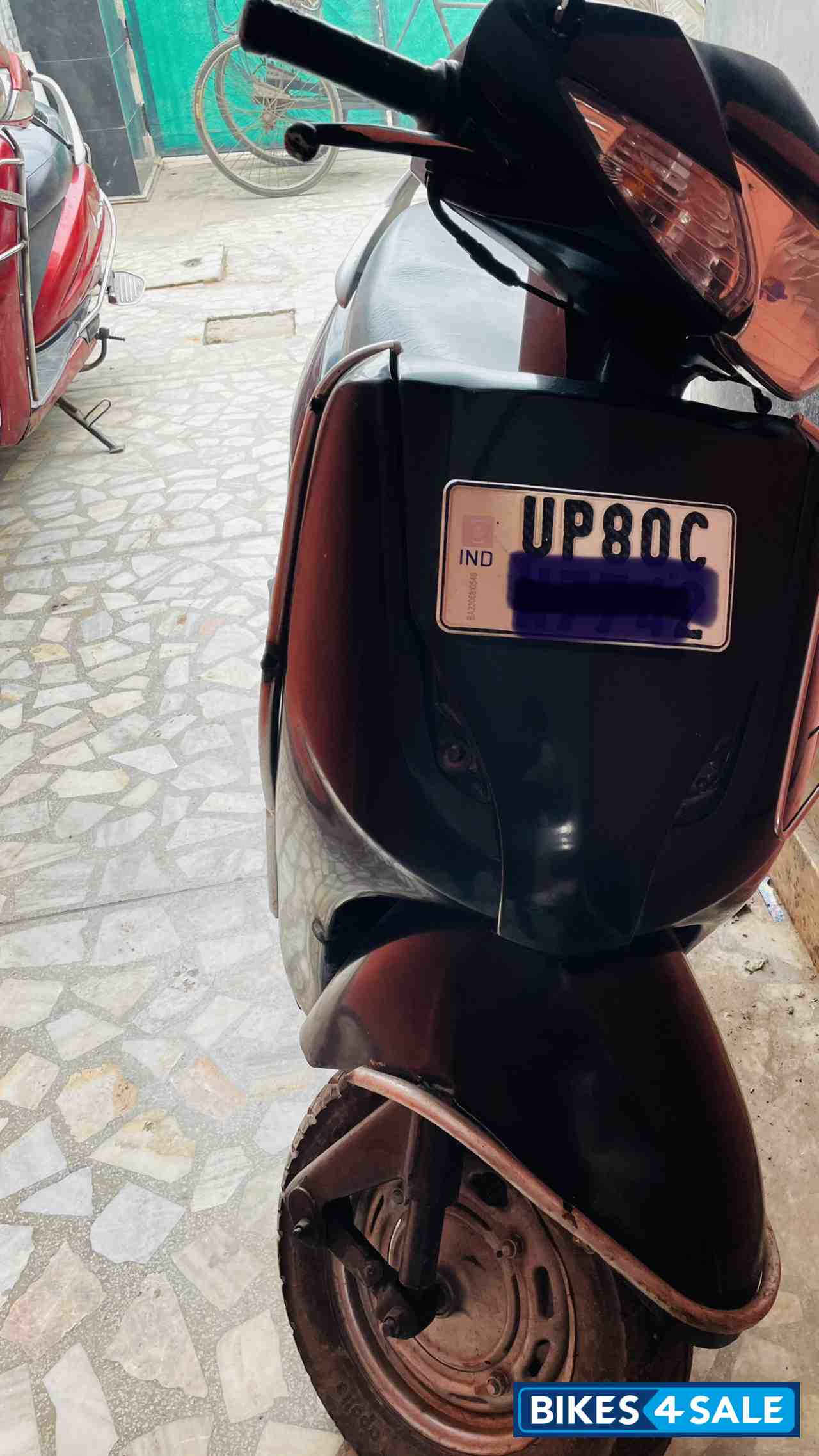 Black Honda Activa