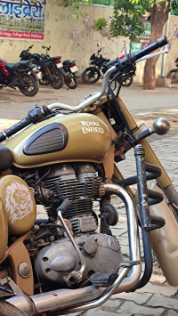 Royal Enfield Classic Desert Storm