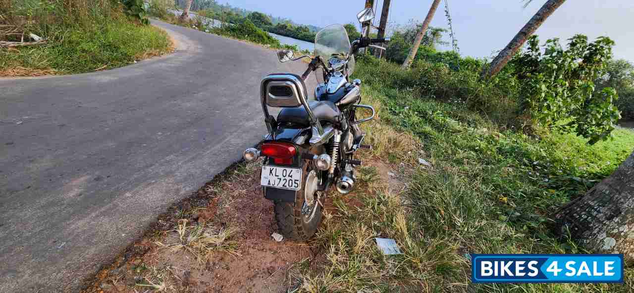 Bajaj Avenger Cruise 220