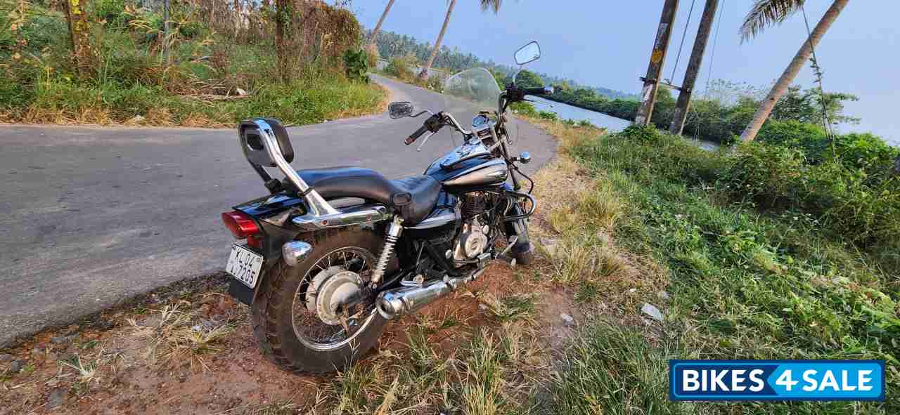 Bajaj Avenger Cruise 220