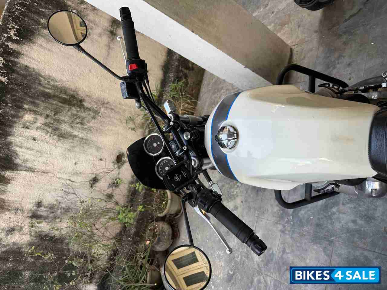 Ice Queen Royal Enfield Continental GT 650 Twin