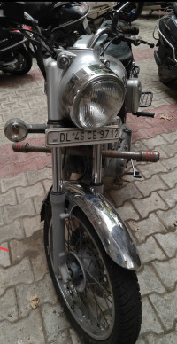 Silver Royal Enfield Bullet Electra 5S