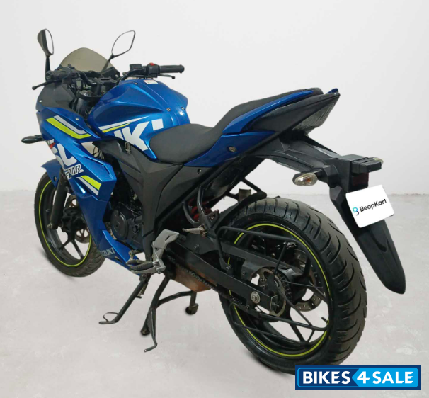 Suzuki Gixxer SF