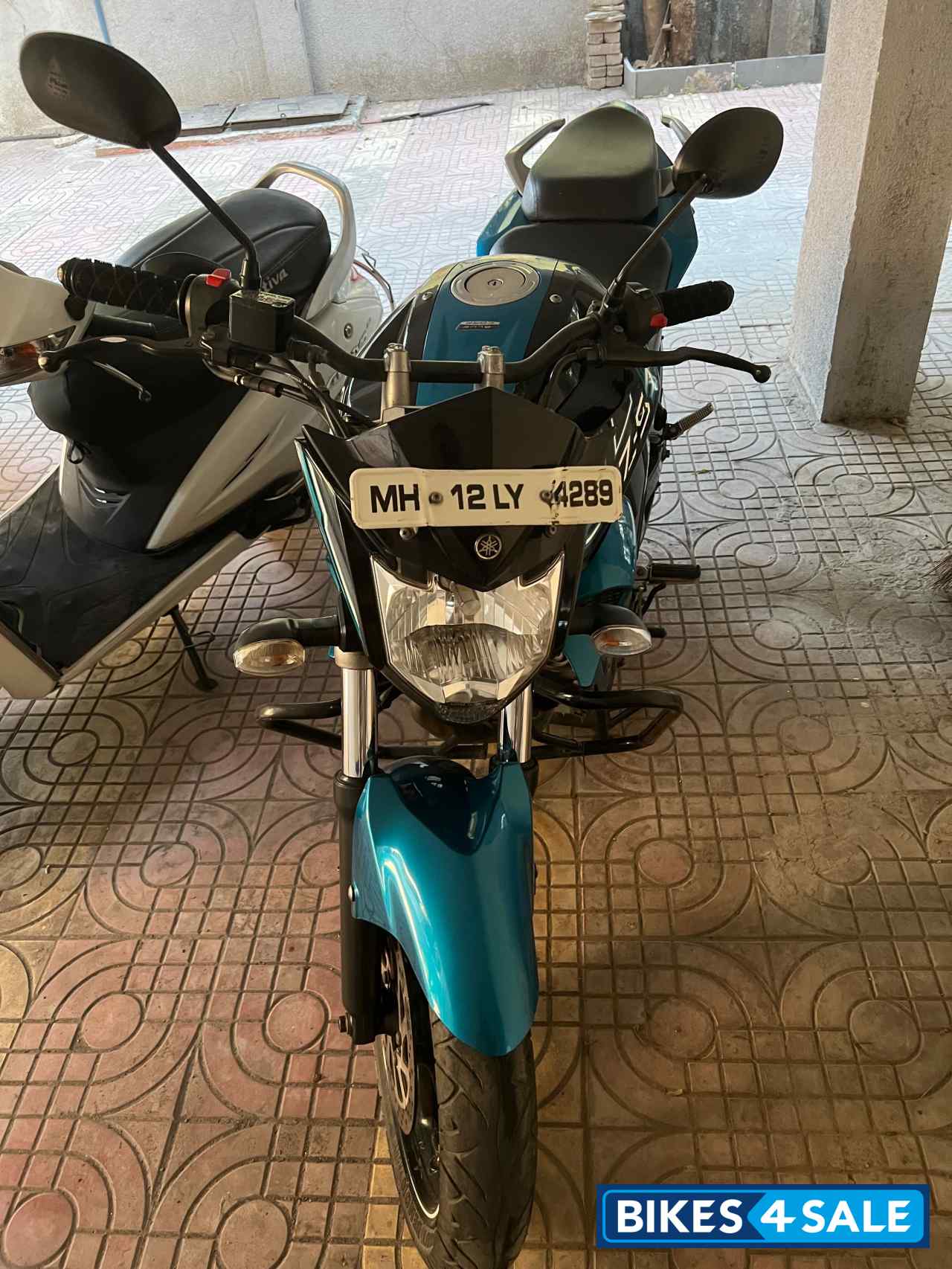 Black And Blue Yamaha FZ16