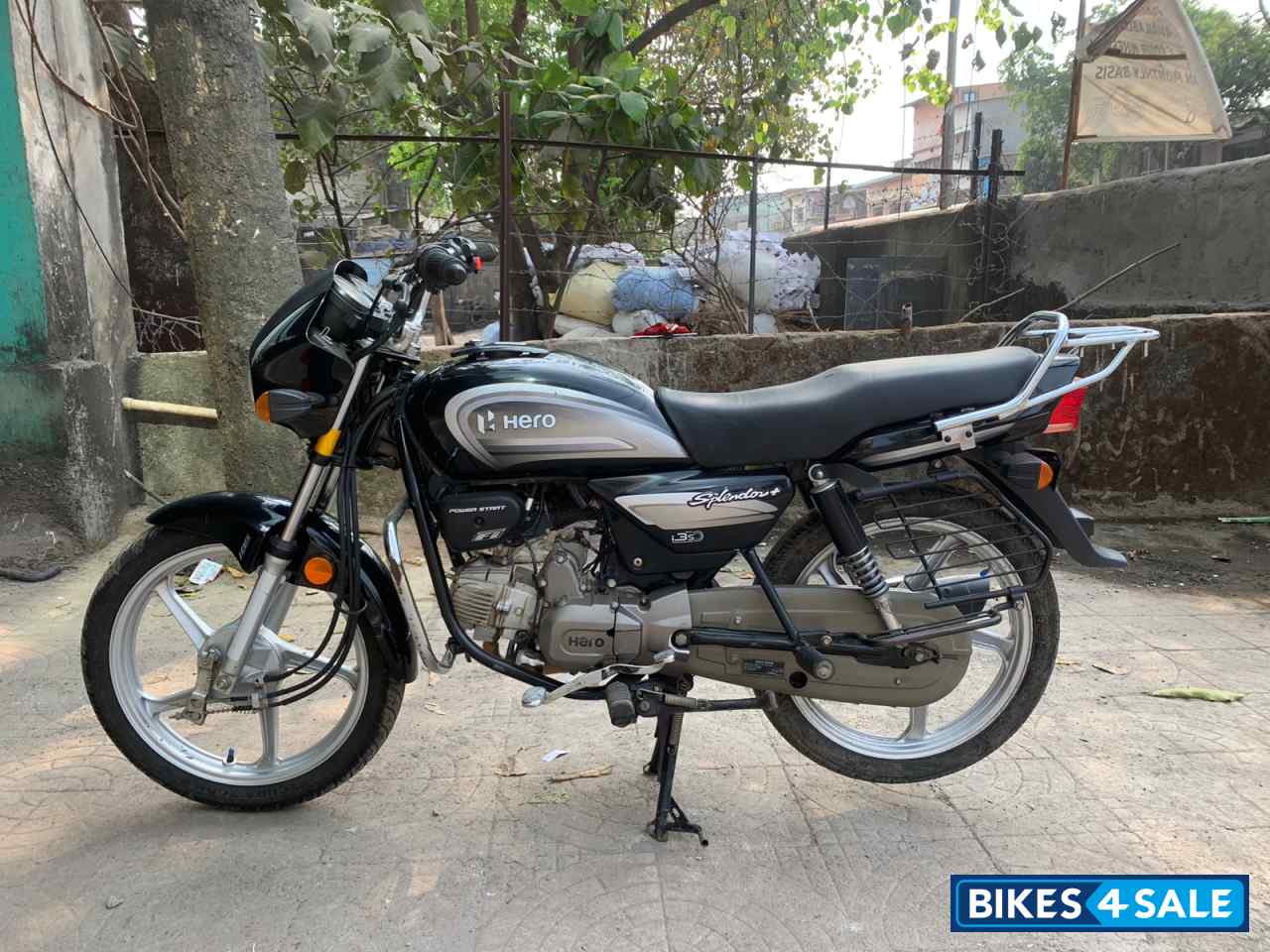 Black Hero Splendor Plus BS6
