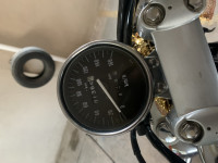 Black Bajaj Avenger 220 DTS-i